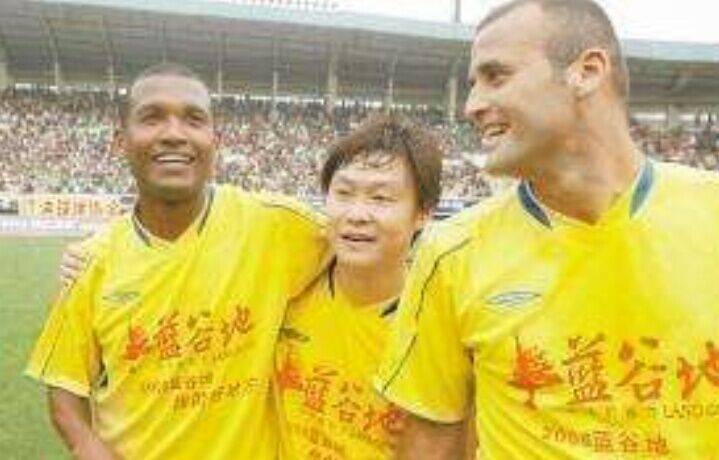 星空综合-
曾记否?甲A也有外援门将 这5人是其中代表 第1太过经典(图3) 星空综合-
曾记否?甲A也有外援门将 这5人是其中代表 第1太过经典(图3)