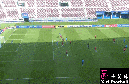 业余!今晚亚冠赛现超奇葩1幕:越位3米远边裁没有举旗_星空综合(图5)
业余!今晚亚冠赛现超奇葩1幕:越位3米远边裁没有举旗_星空综合(图5)