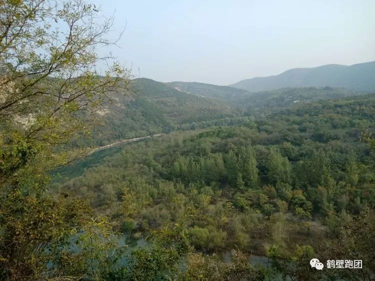 星空综合:制作八冠荣誉室!恒大再现霸气举动,16座冠军奖杯展示供球迷观光(图3) 星空综合