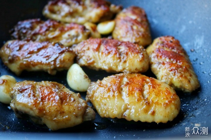 “星空·综合体育”2-1！中甲最大黑马横空出世！92分钟压哨