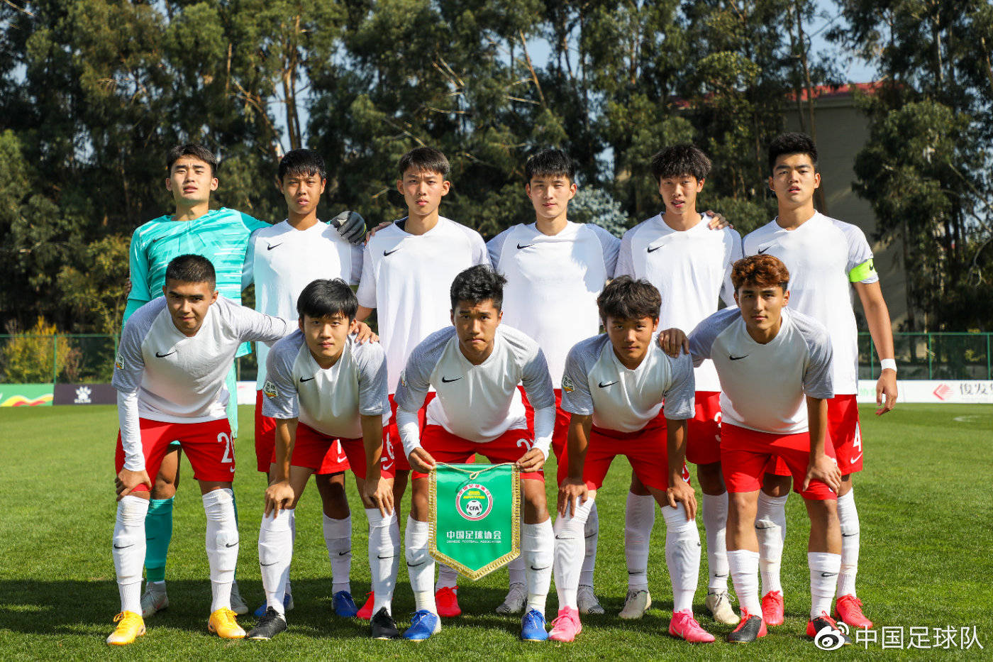 
中乙升班马率先拿到冲甲决战门票 淄博登榜首 U19国足竣事征程“星空综合”(图12)